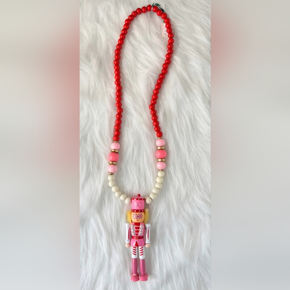 Simply Southern Nutcracker Wooden Beaded Decor Or Necklace in Pink Or Red, NWT - Picture 4 of 4